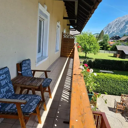 Flat Edelweiss In With Dream View Apartamento Bad Mitterndorf